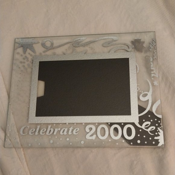 Jennifer Moore Millenial Celebration Picture Frame -The Details Collecti… - Picture 2 of 4